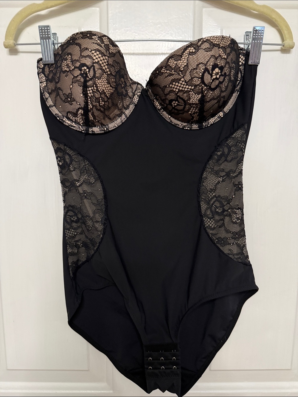 Prima Valentina Women’s medium Strapless Lace-Panel Blk Bodysuit 3 snap crotch